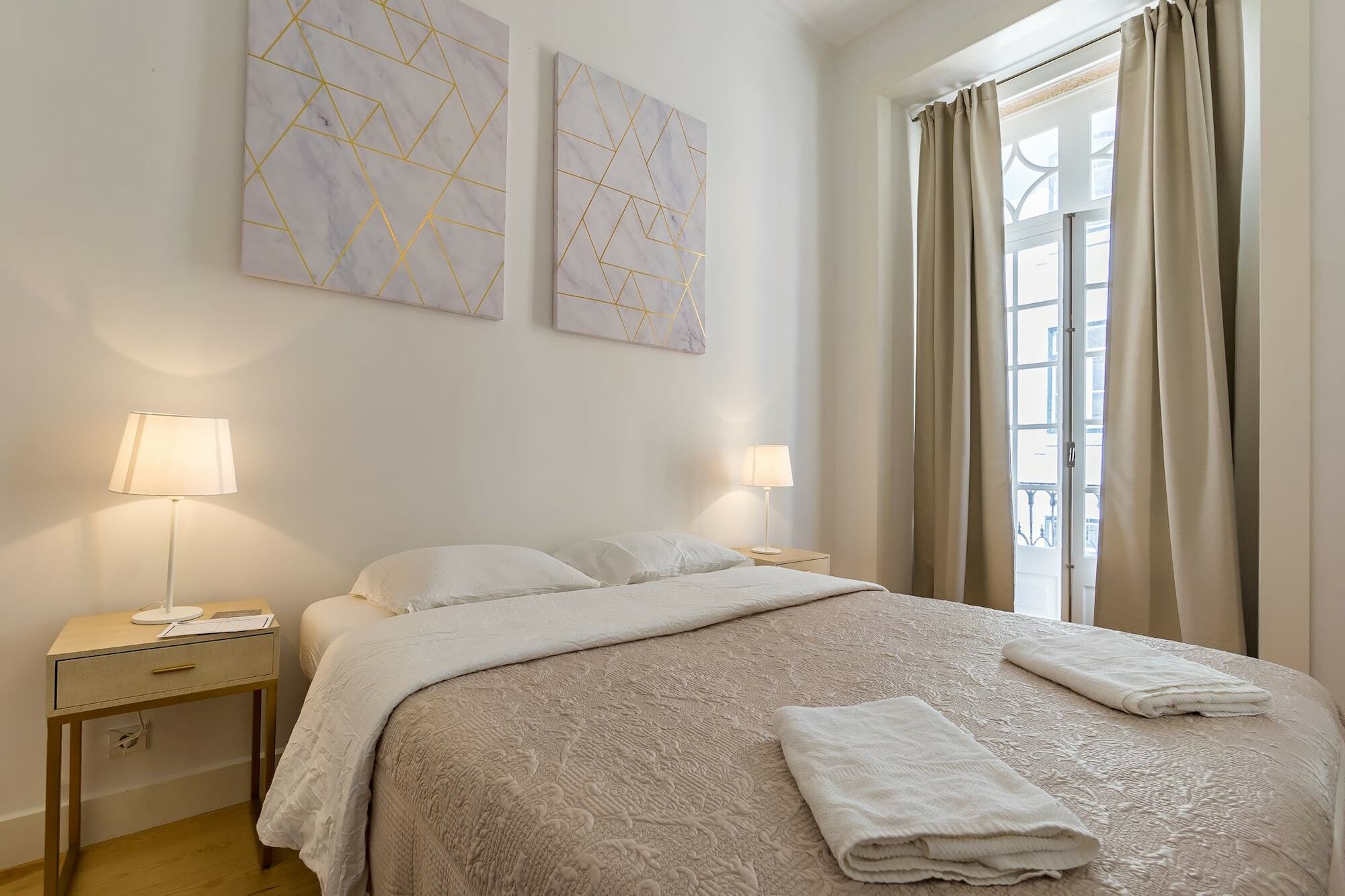 Santa Justa Prime Guest house