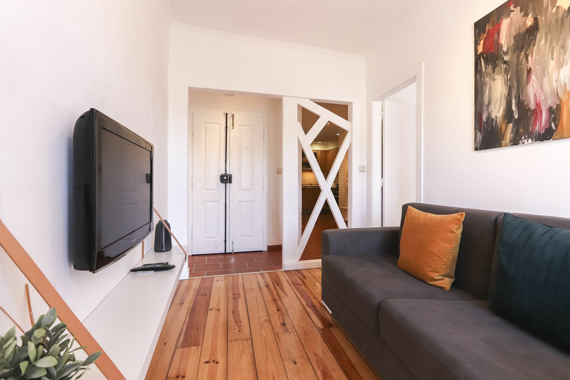 Typical Mouraria By Homing