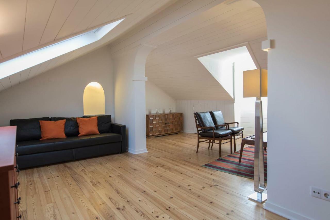 Apartment Alfama Terrace W/ Tagus River Views Lisbon