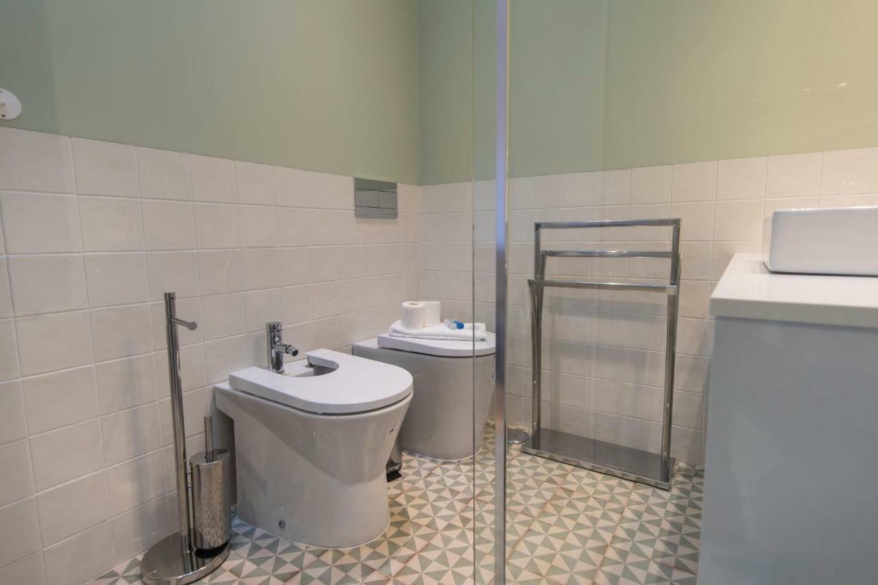 Apartment Alfama Terrace W/ Tagus River Views Lisbon