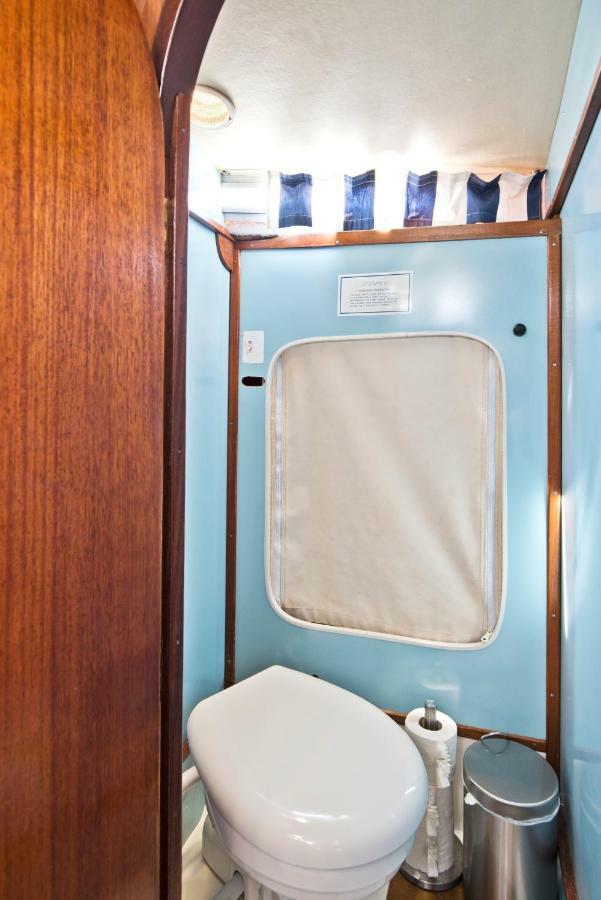 Botel Bmyguest-evamia River Boat 3*