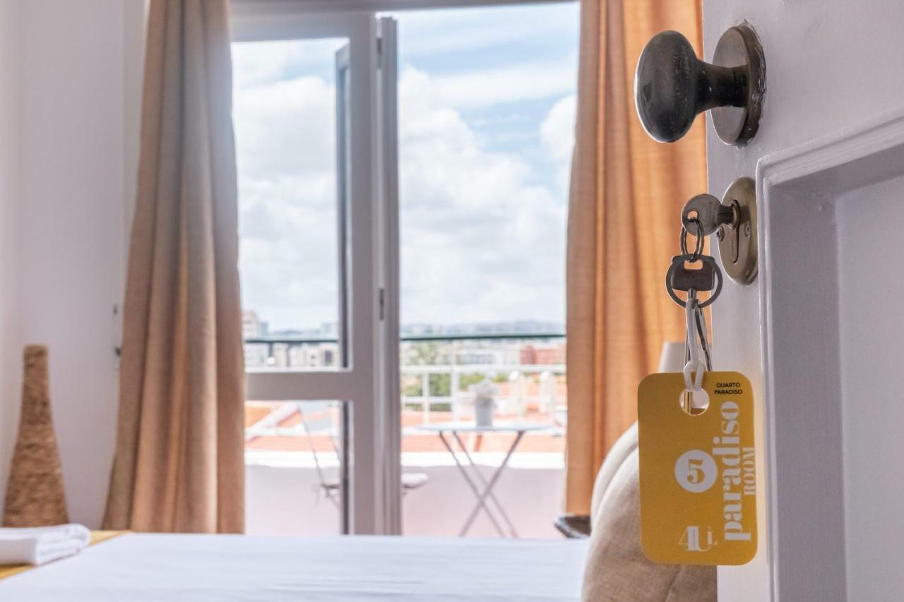 4u & Vii Airport Guest house Lisbon