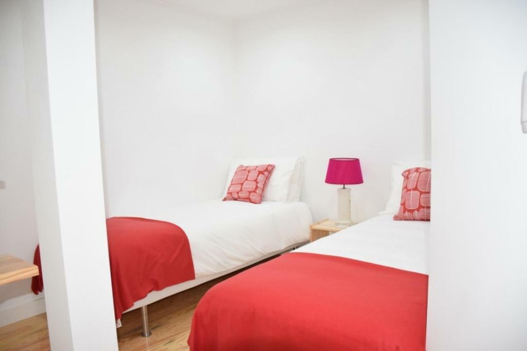 Apartment Cool Tailor Made 2 Bedroom Lisbon