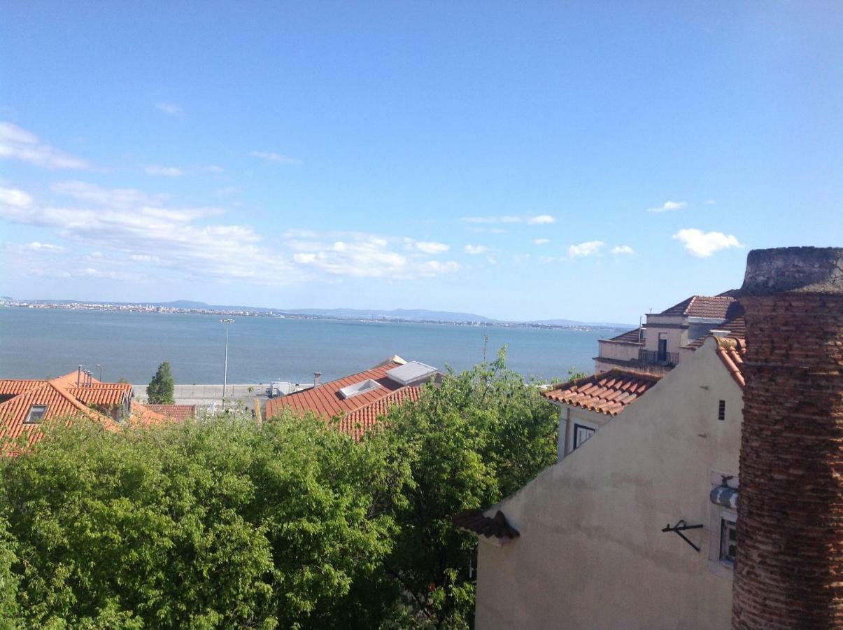 Apartment Xavier - Alfama River View Lisbon