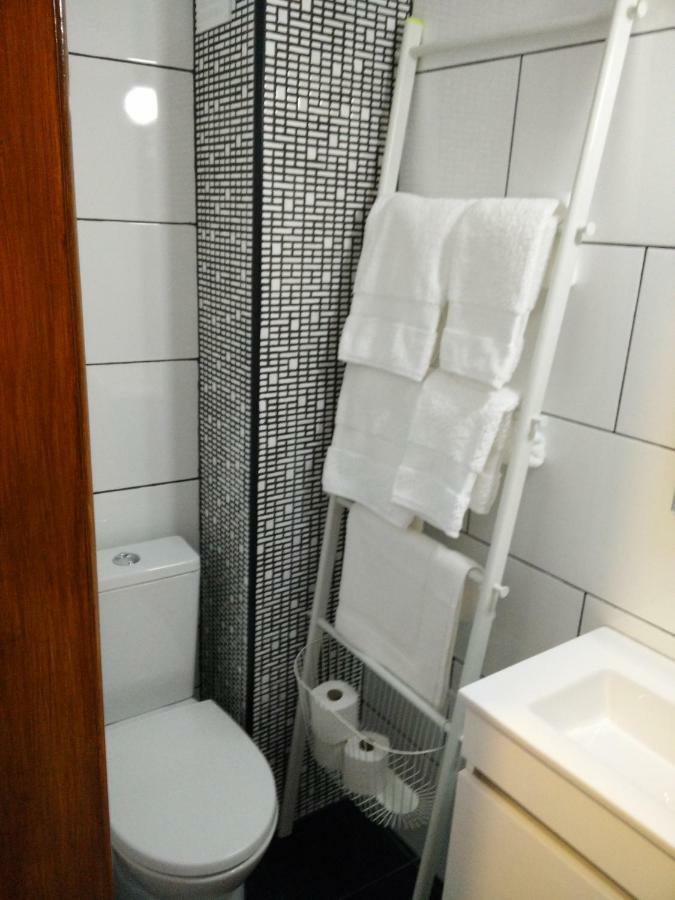Xavier - Alfama River View Apartment Lisbon