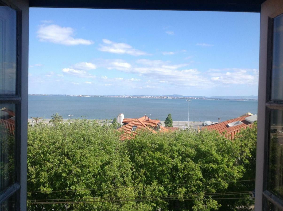Xavier - Alfama River View Lisbon