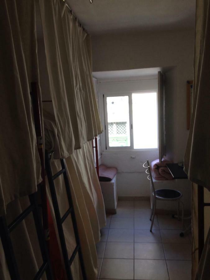 Acm Hostel *