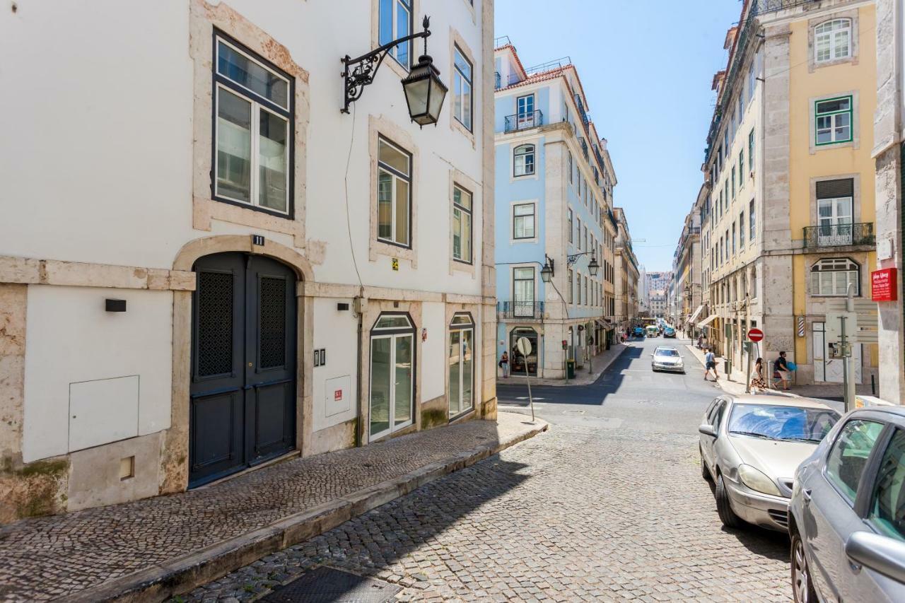 Baixa Tile Blue Two-bedroom - By Lu Holidays * Lisbon