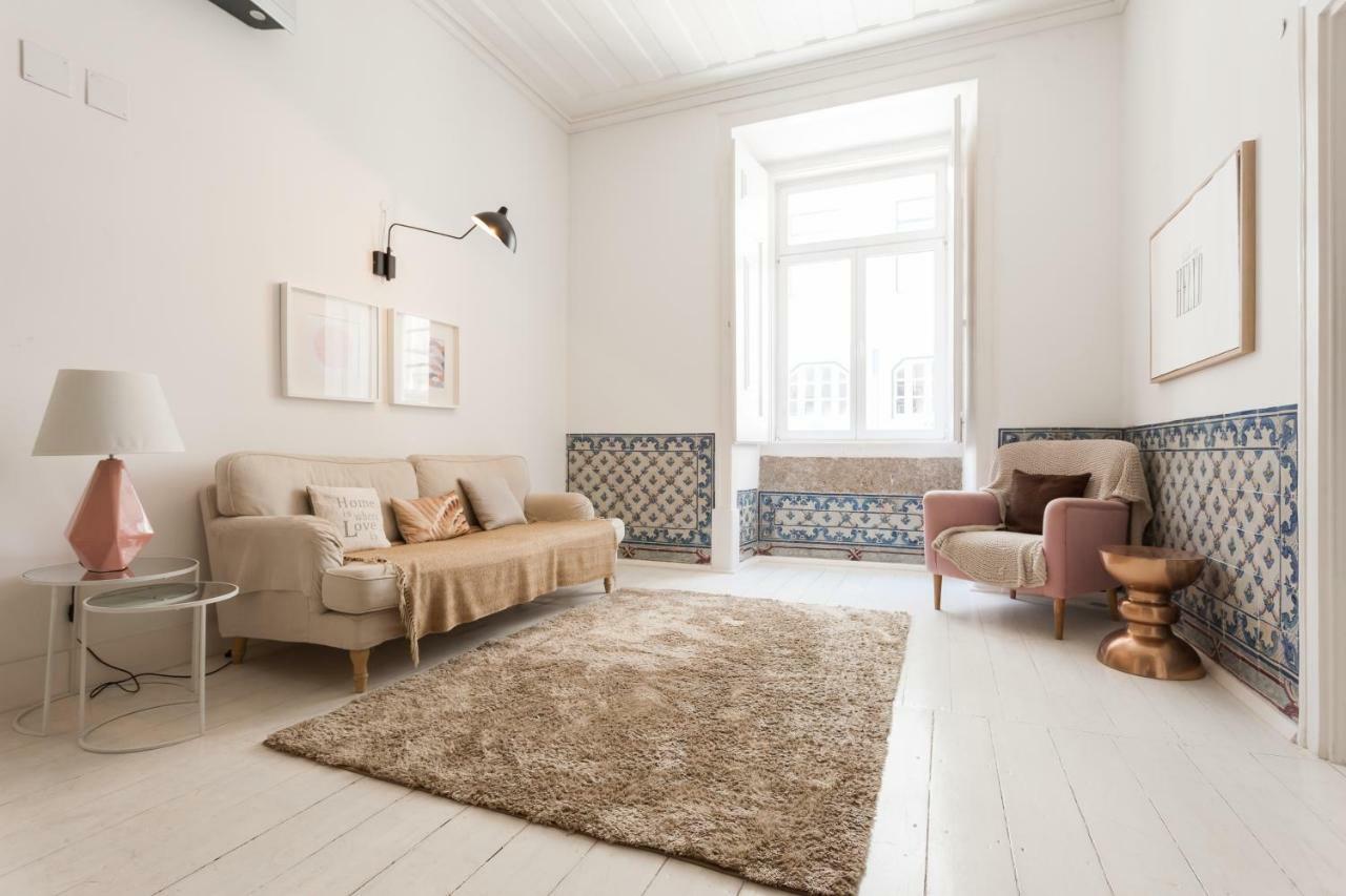 Baixa Tile Blue Two-bedroom - By Lu Holidays Apartment Lisbon