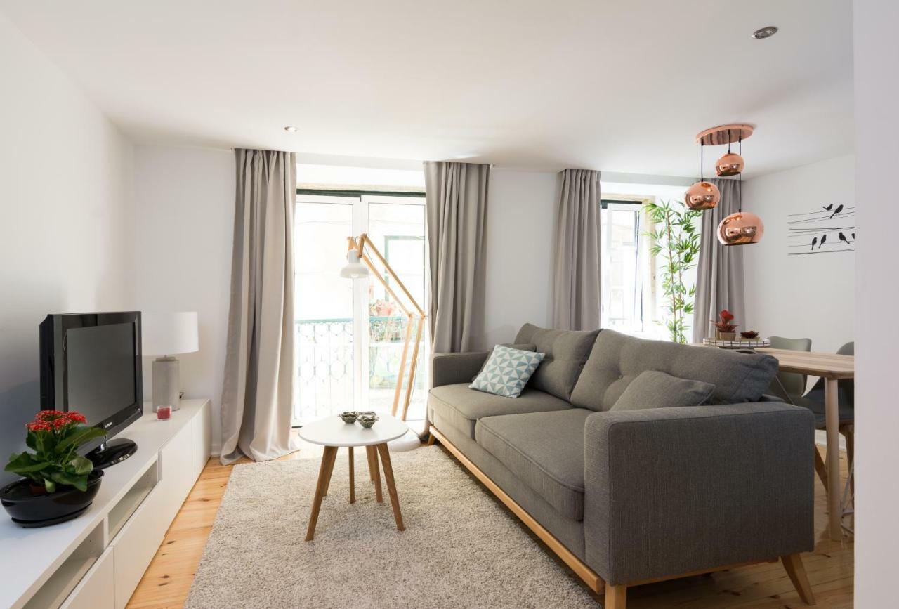 Apartment Casa Do Castelo 2- Work Or Relax In The Historic Heart Of Lisbon! Lisbon