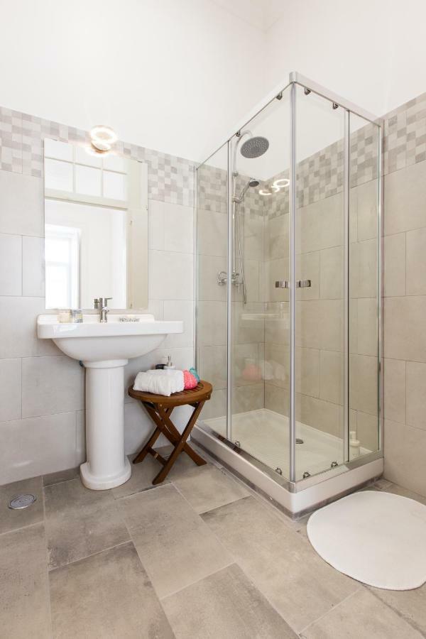 Apartment Secret & Charming Baixa 4 Bedroom *