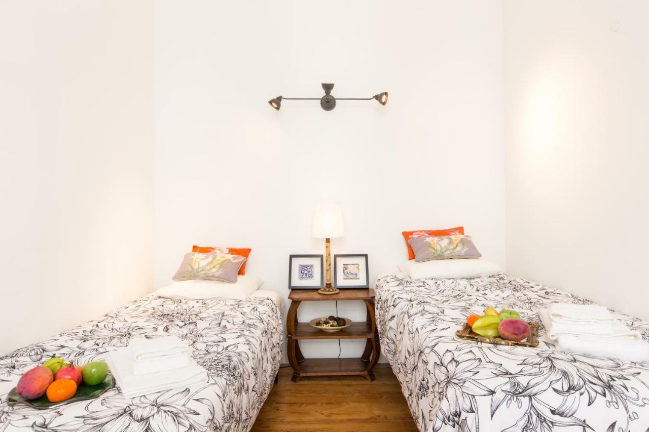 Secret & Charming Baixa 4 Bedroom Apartment *