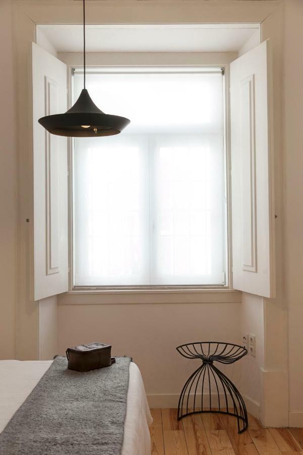 Brand New!!! Trendy Design Flat - Heart Of Chiado Lisbon