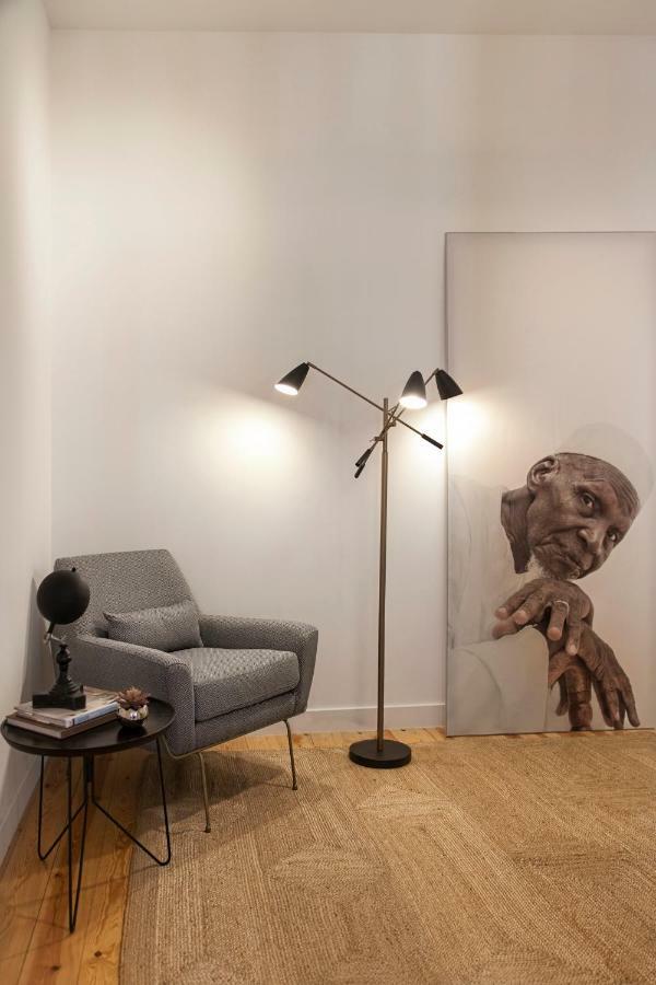 Brand New!!! Trendy Design Flat - Heart Of Chiado