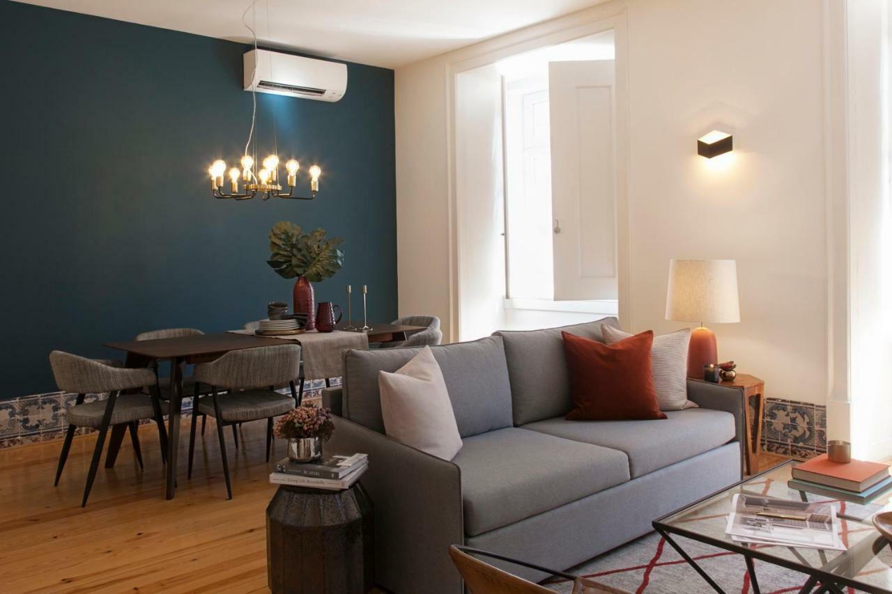 Brand New!!! Trendy Design Flat - Heart Of Chiado Apartment