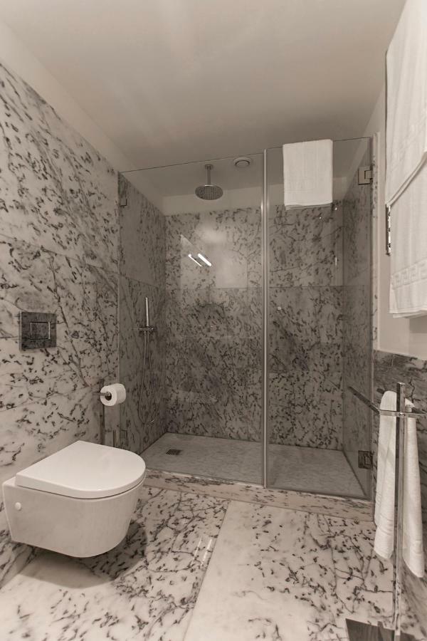 Flh Restauradores Luxus Flat *