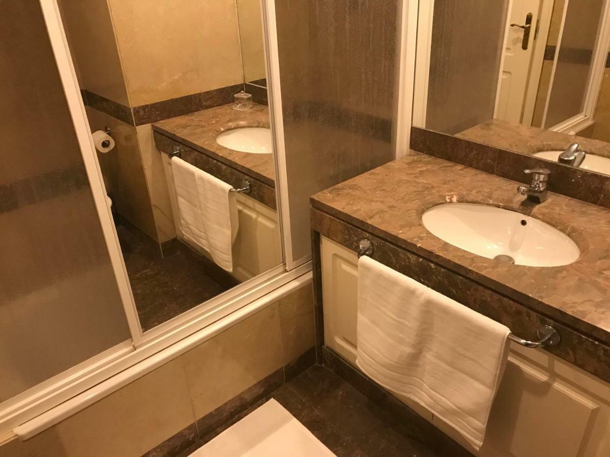 Luxury T2 - Saldanha * Lisbon