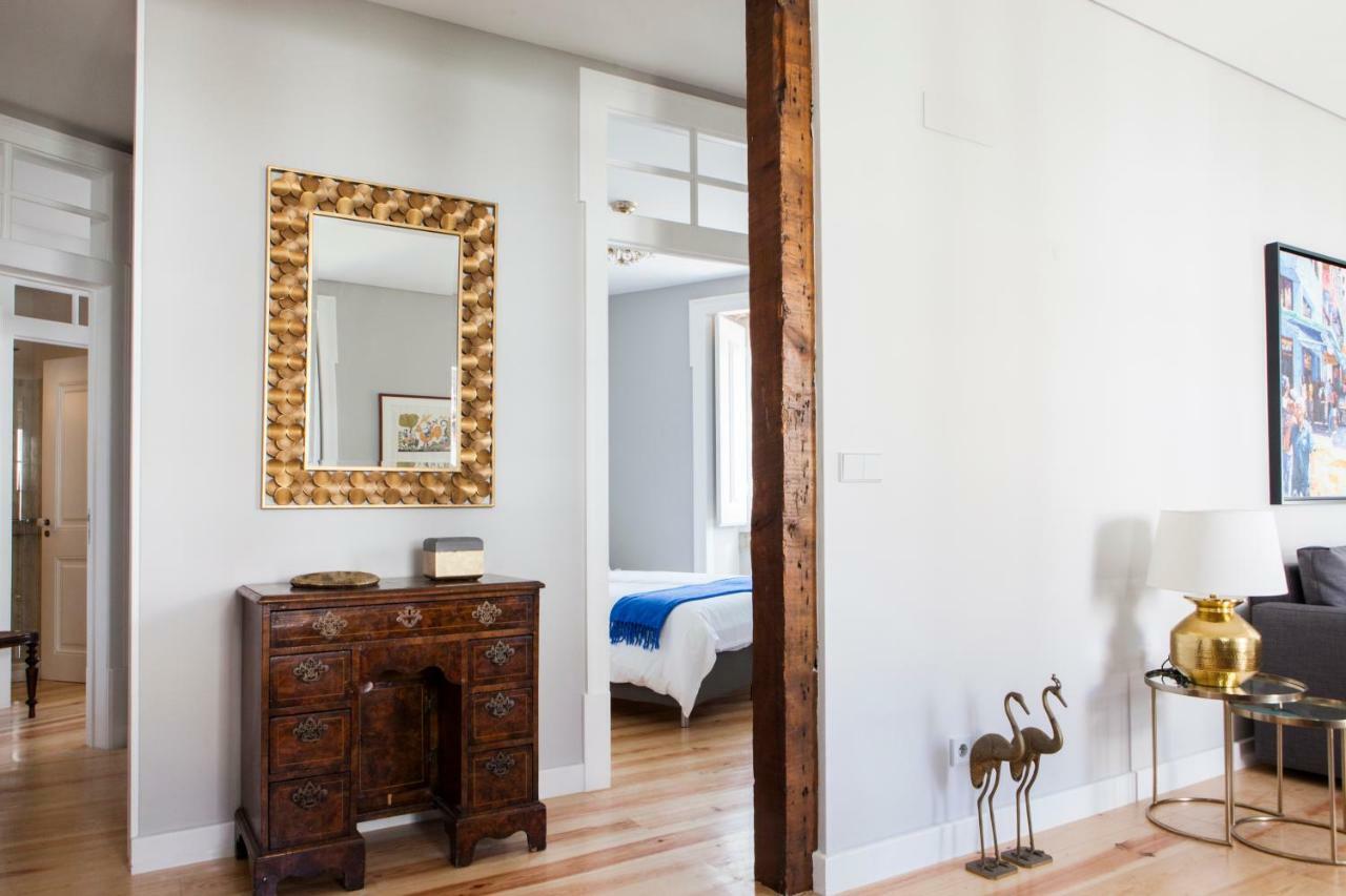 Apartment Alfama Sophisticate Flat With Balconies 2bedrs 2baths & Ac In 19th Century Building Historic Center Lisbon