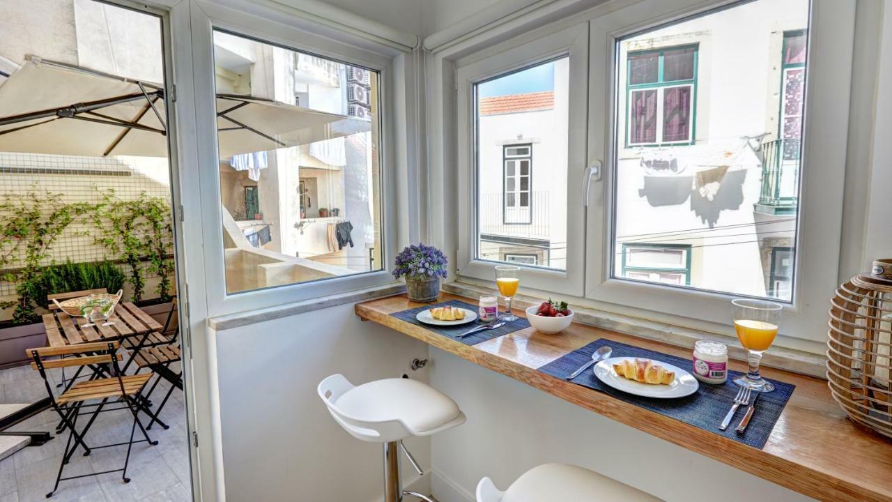 Apartment Downtown Lovers Apartments: Costa Do Castelo *