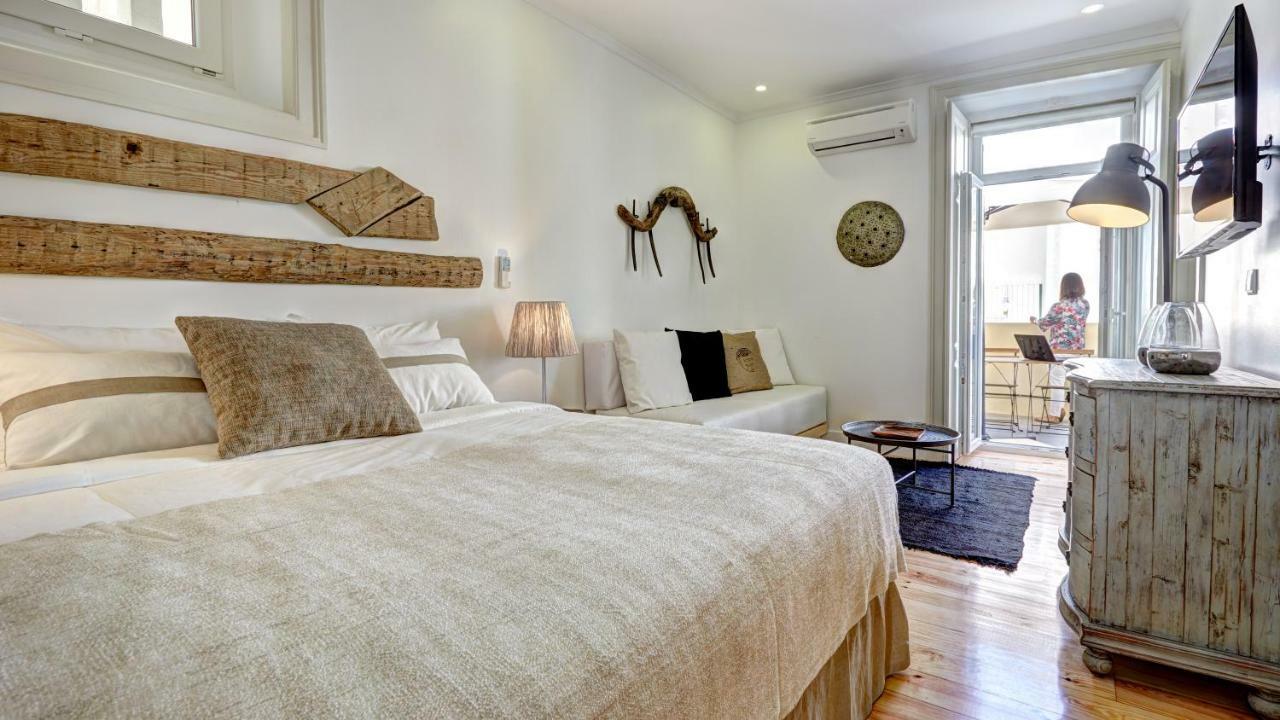 Downtown Lovers Apartments: Costa Do Castelo Apartment