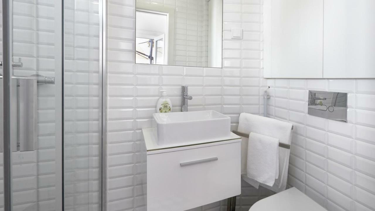 Apartment Downtown Lovers Apartments: Costa Do Castelo *