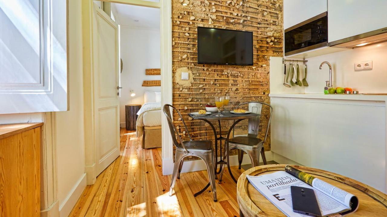 Apartment Downtown Lovers Apartments: Costa Do Castelo *