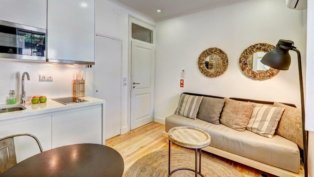 Apartment Downtown Lovers Apartments: Costa Do Castelo *