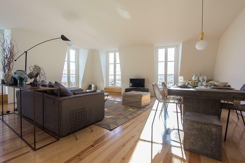 Apartment Luxury T.m. Penthouse With A View Lisbon