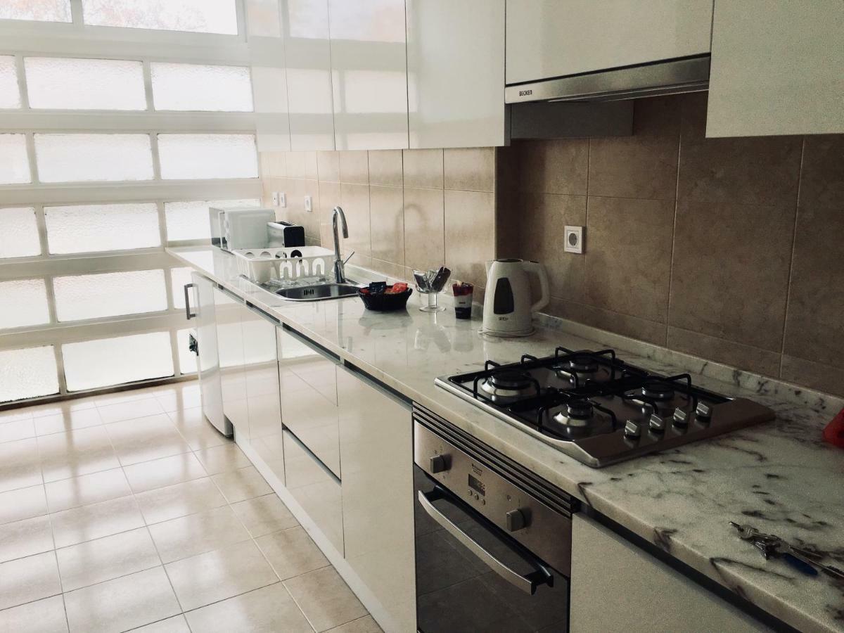 Apartment Near The Airport Lisbon