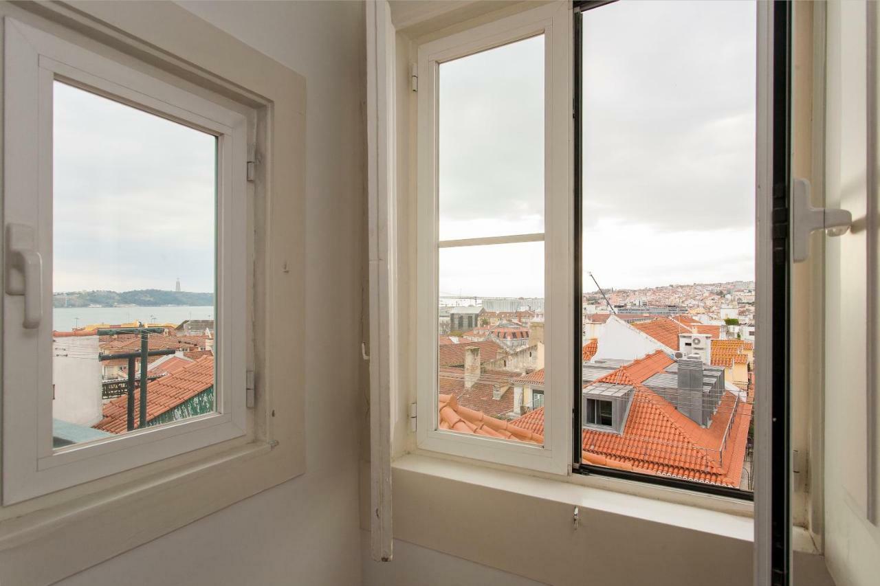 Apartment Bairro Alto-chiado 2 Bdr Beautifull View