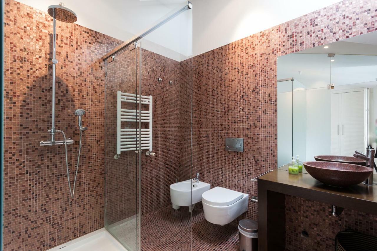 Explore Vibrant From A Designer Loft At Casa Da Barroca * Lisbon