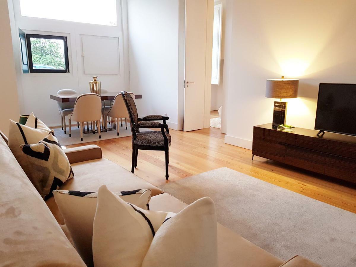 Finestay Santana *
