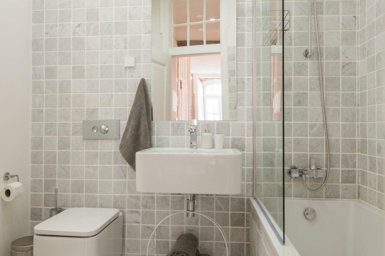 Apartment Alfama Baixa: Historic Charm With Modern Comforts Lisbon