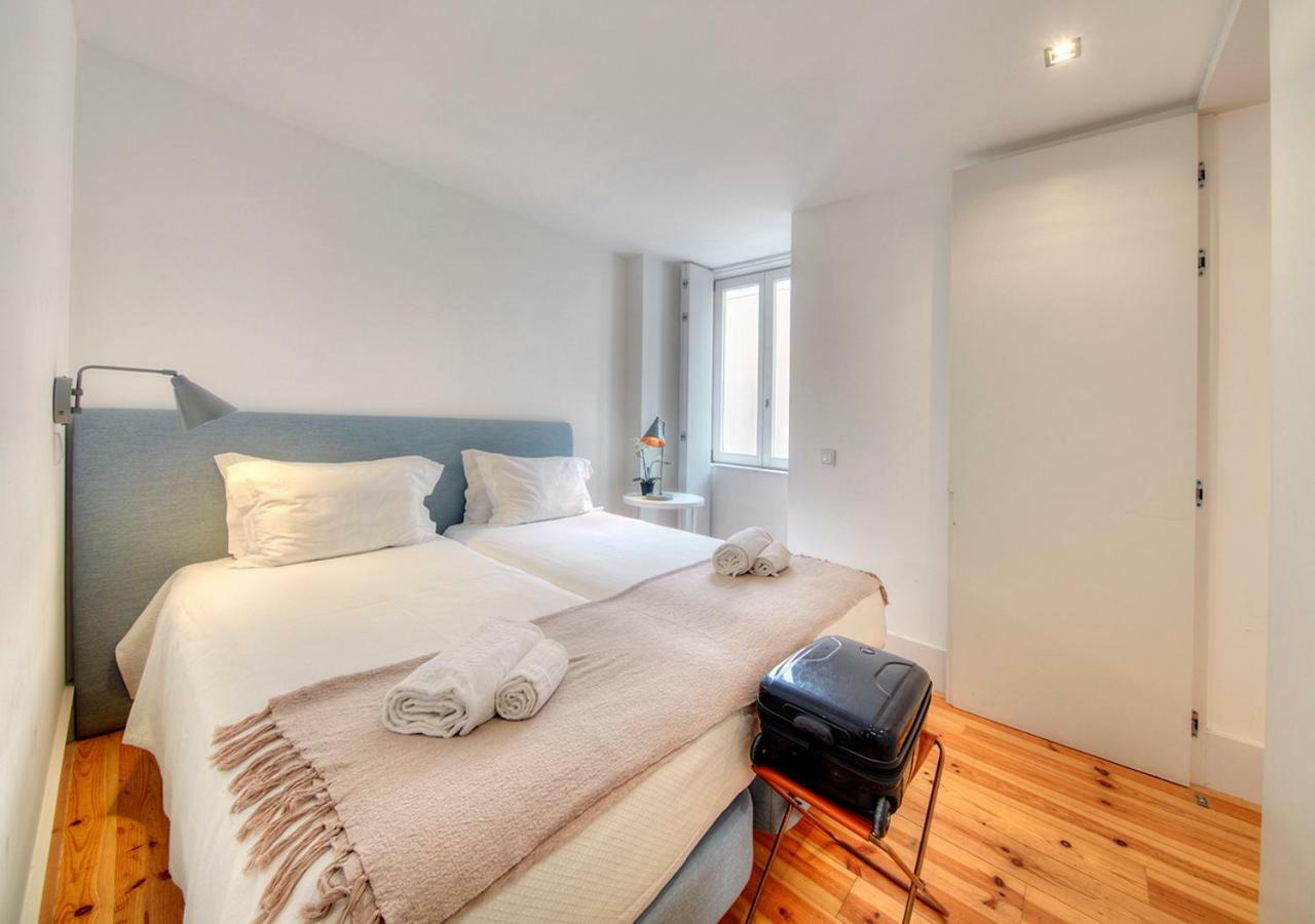 Canaan Lifestyle Combro 77 By Get Your * Lisbon