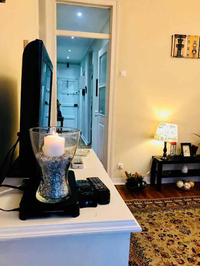 Excellent In Apartment Lisbon