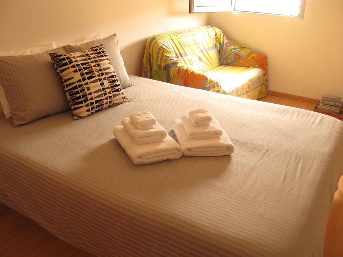 Airport Apartment *
