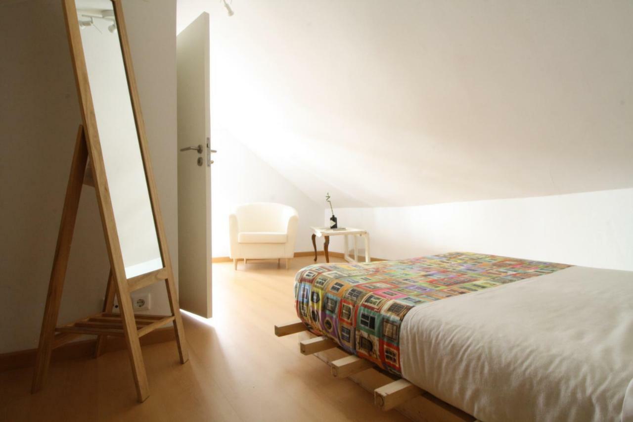 Bairro Alto Window - Cozy Spot In A Buzzing Locale Lisbon