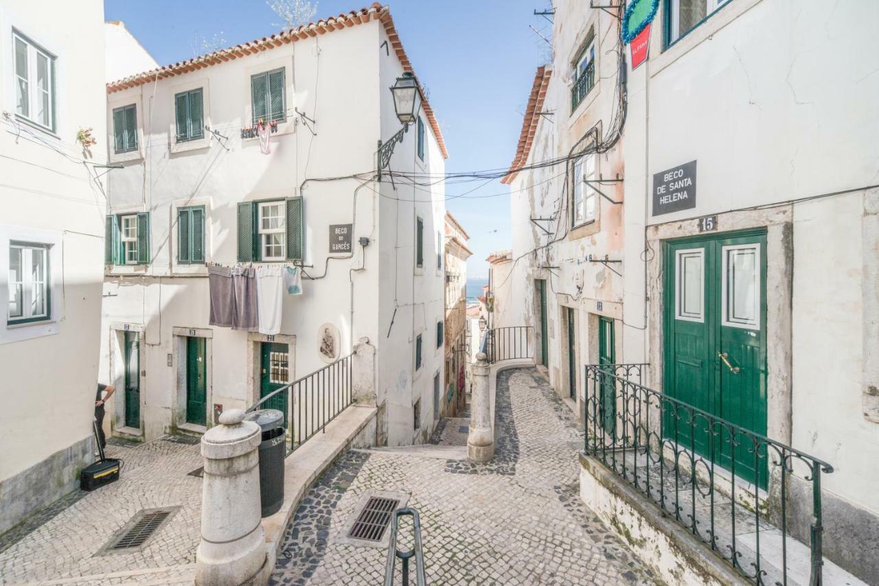 Alfama Lyfe