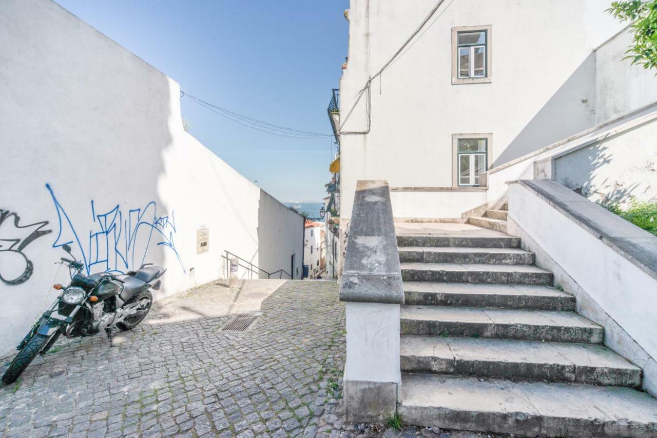 Alfama Lyfe