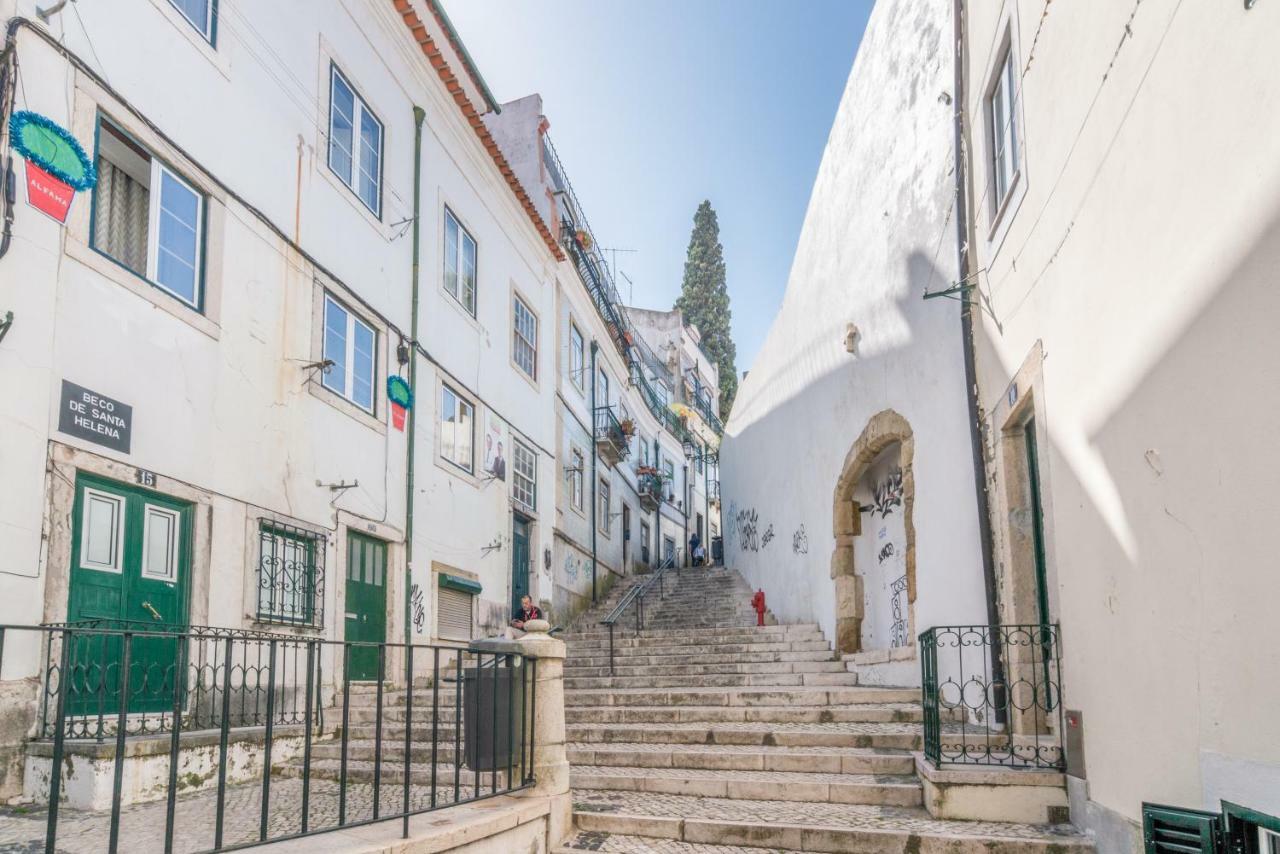 Alfama Lyfe * Lisbon