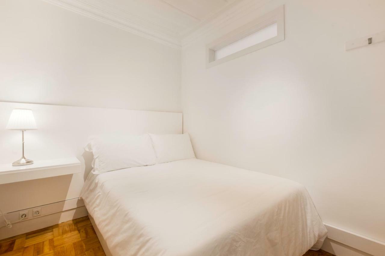 Your Place In Apartment Lisbon