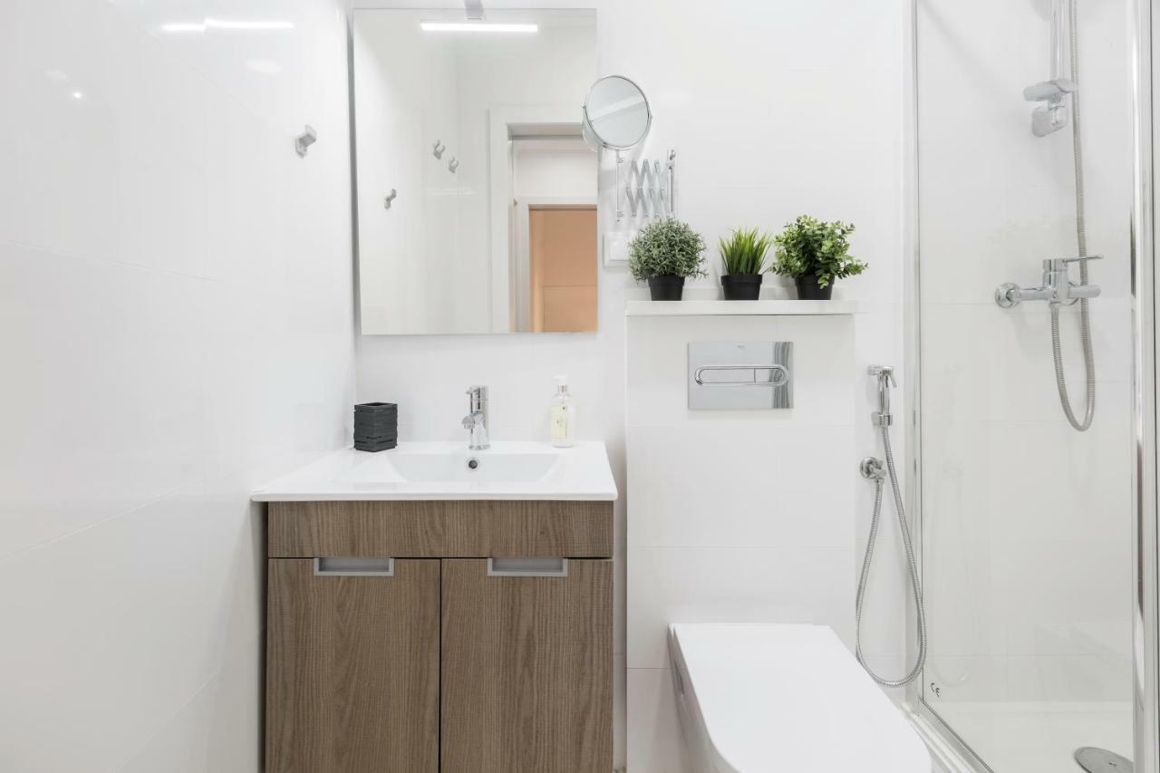 Your Place In Apartment