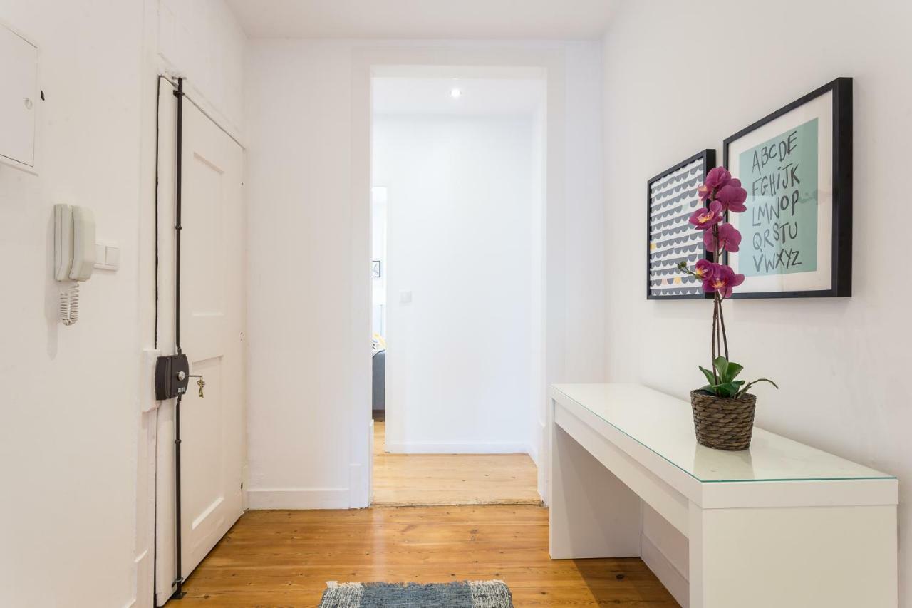 Apartment Three Bedroom In Historical Centre -bairro Alto Lisbon