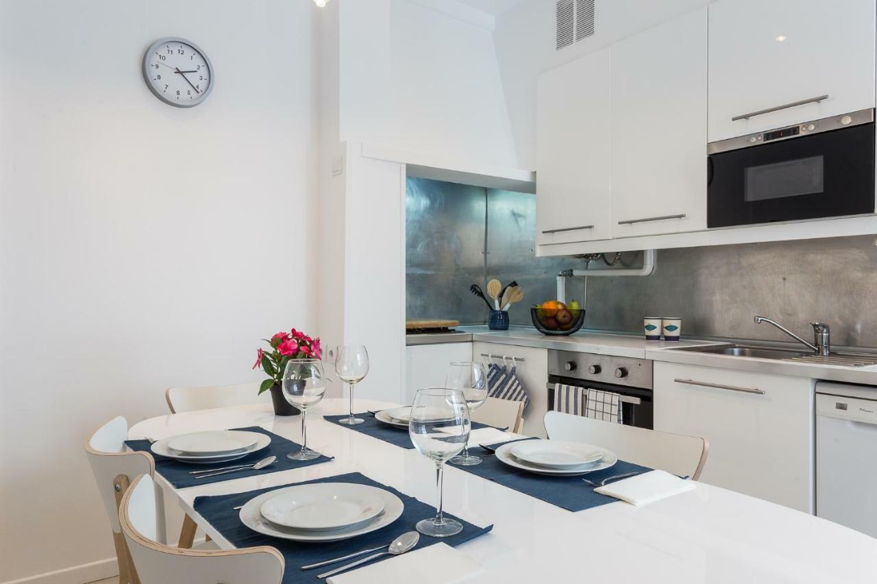 Apartment Three Bedroom In Historical Centre -bairro Alto Lisbon