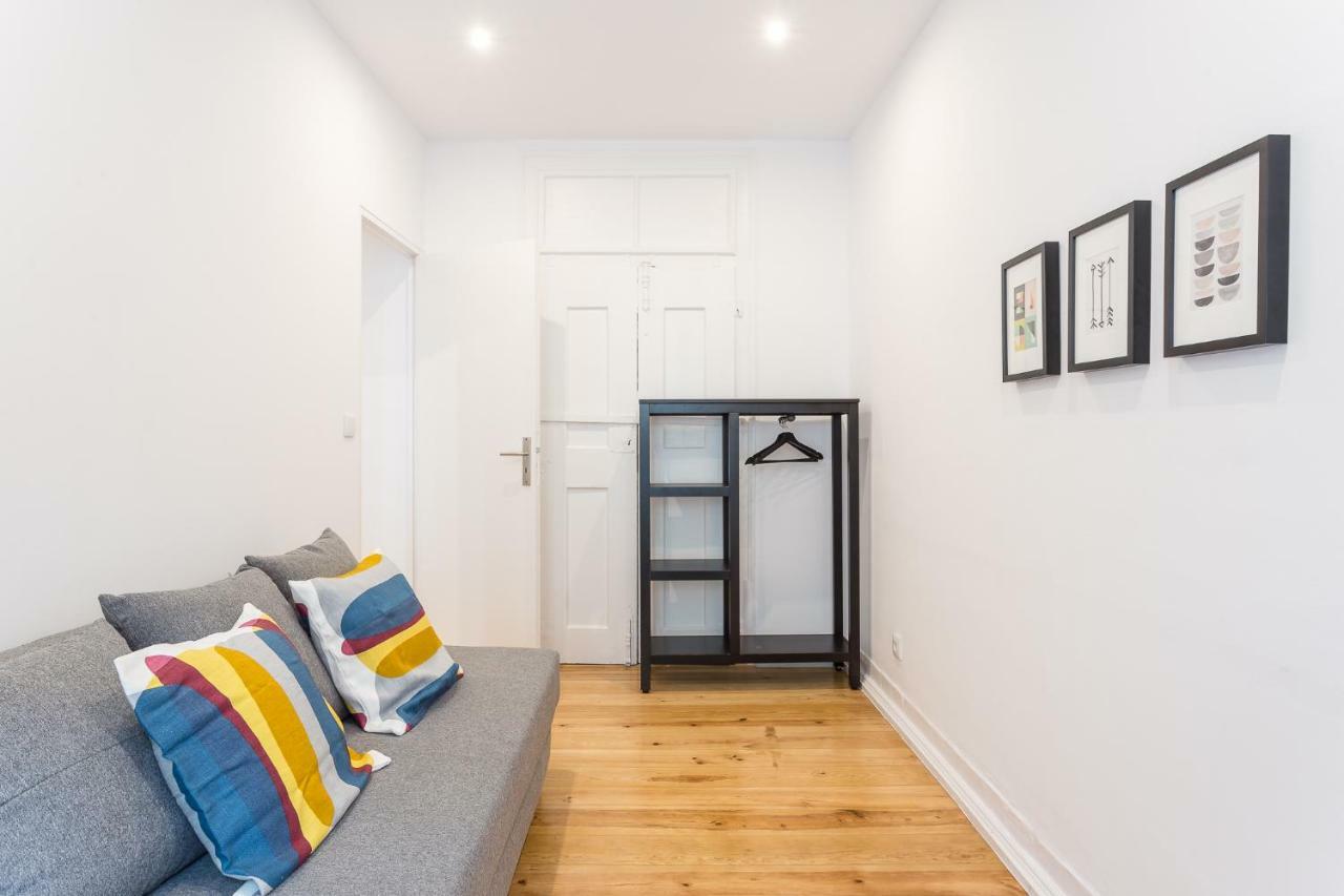 Apartment Three Bedroom In Historical Centre -bairro Alto *