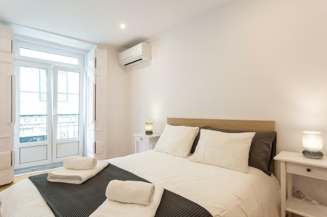 Three Bedroom In Historical Centre -bairro Alto Apartment Lisbon