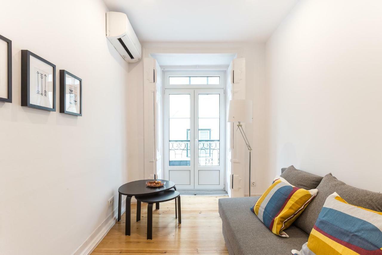 Apartment Three Bedroom In Historical Centre -bairro Alto