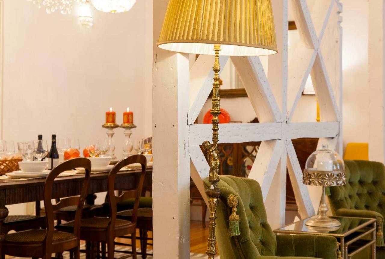 Chiado 4-bedroom Flat Apartment *