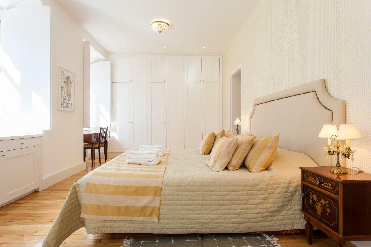 Chiado 4-bedroom Flat *