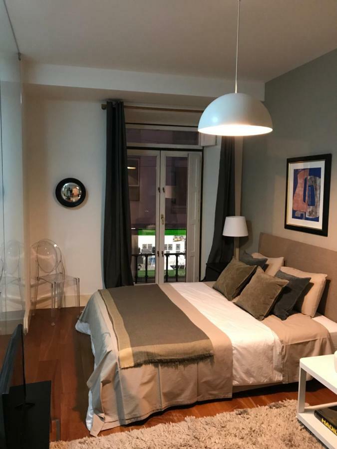 Downtown Free Parking Apartment